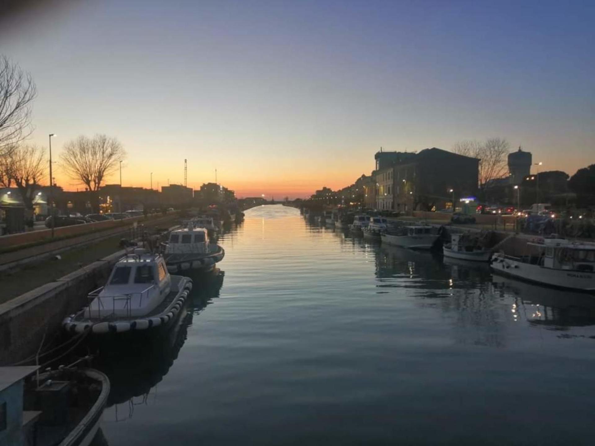 La Casetta-10 Min Aeroporto E Spiaggia Fiumicino Exteriör bild